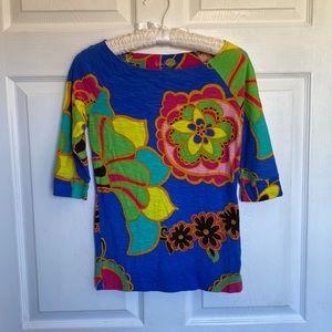 Womens XS Lilly Pulitzer cotton top. 3/4 length sleeves. New condition.